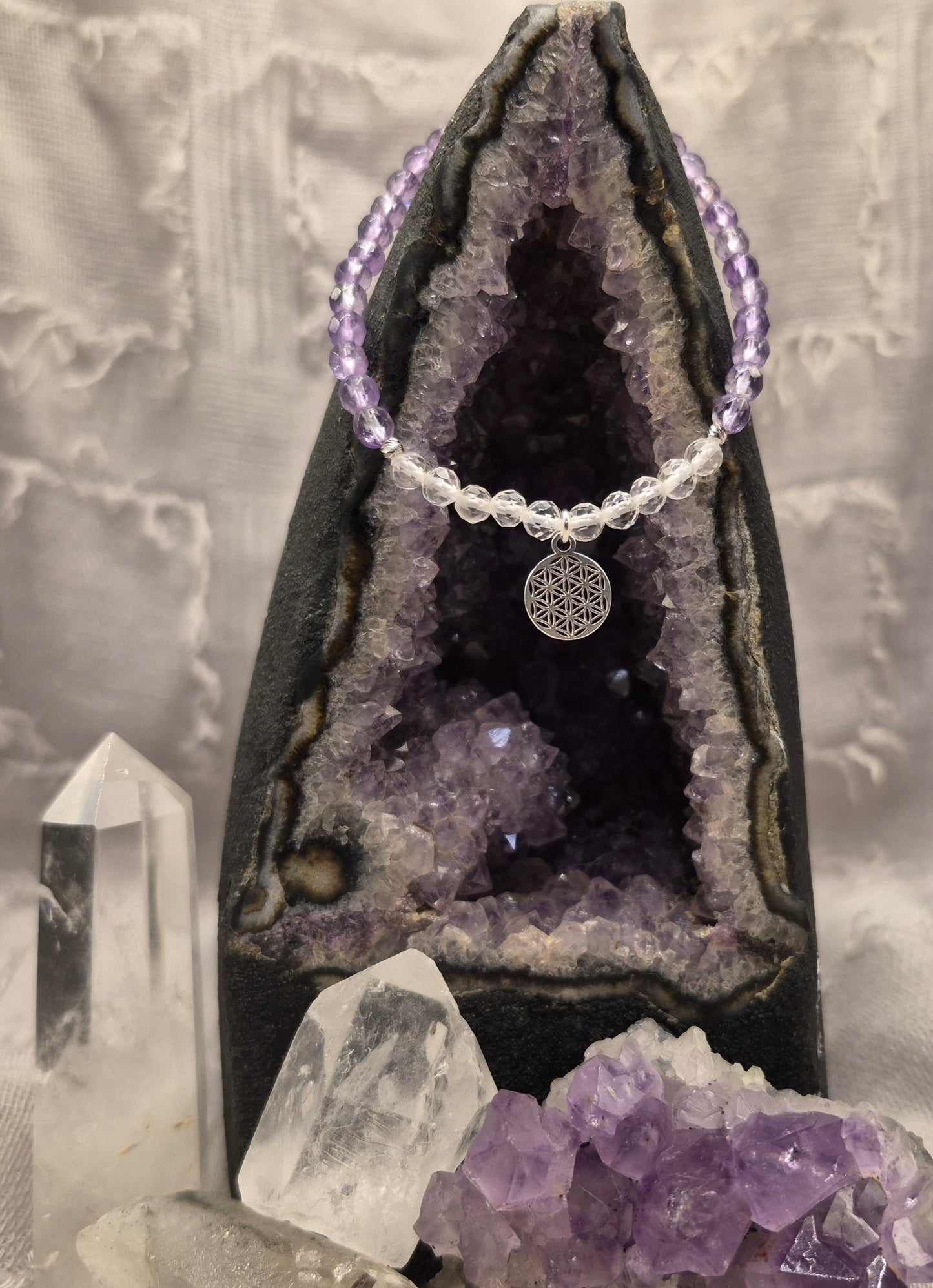 Amethyst und Bergkristall Armband mit Blume des Lebens Silber