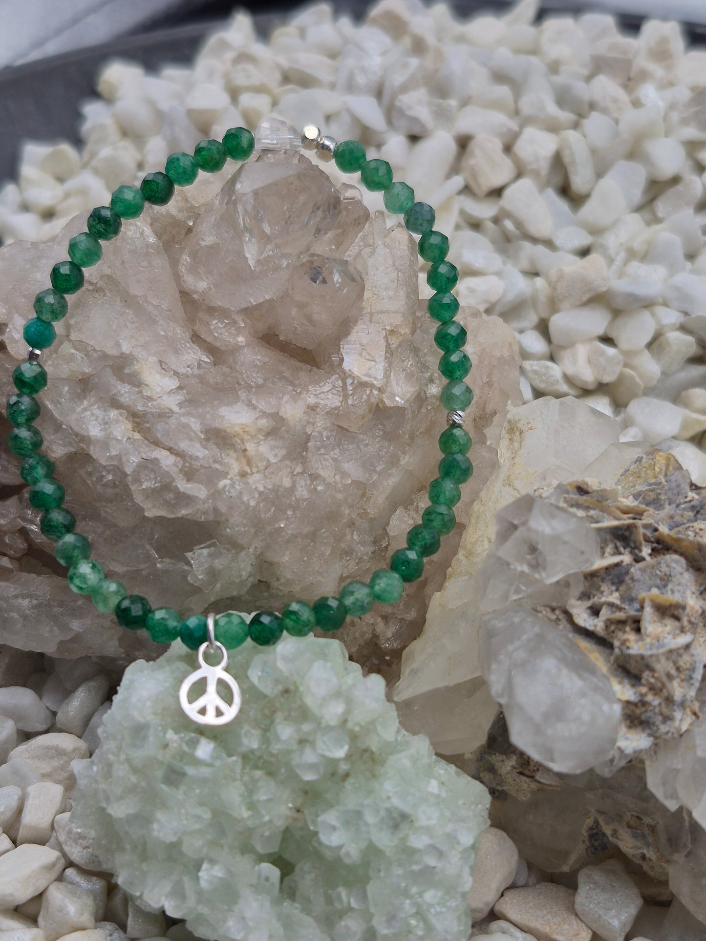 Sternaventurin mit Bergkristallperle Armband mit Peaceanhänger, 925 Sterlingsilber