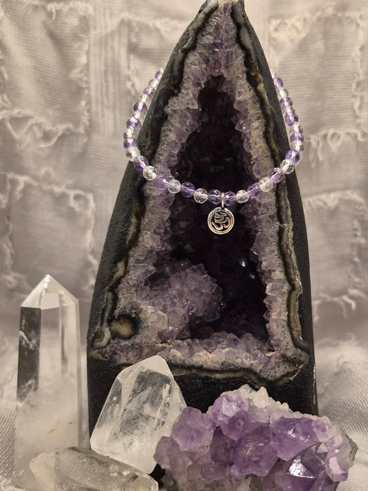 Edelsteinarmband aus Amethyst & Bergkristall "OM" Silber – Harmonie für Geist und Seele