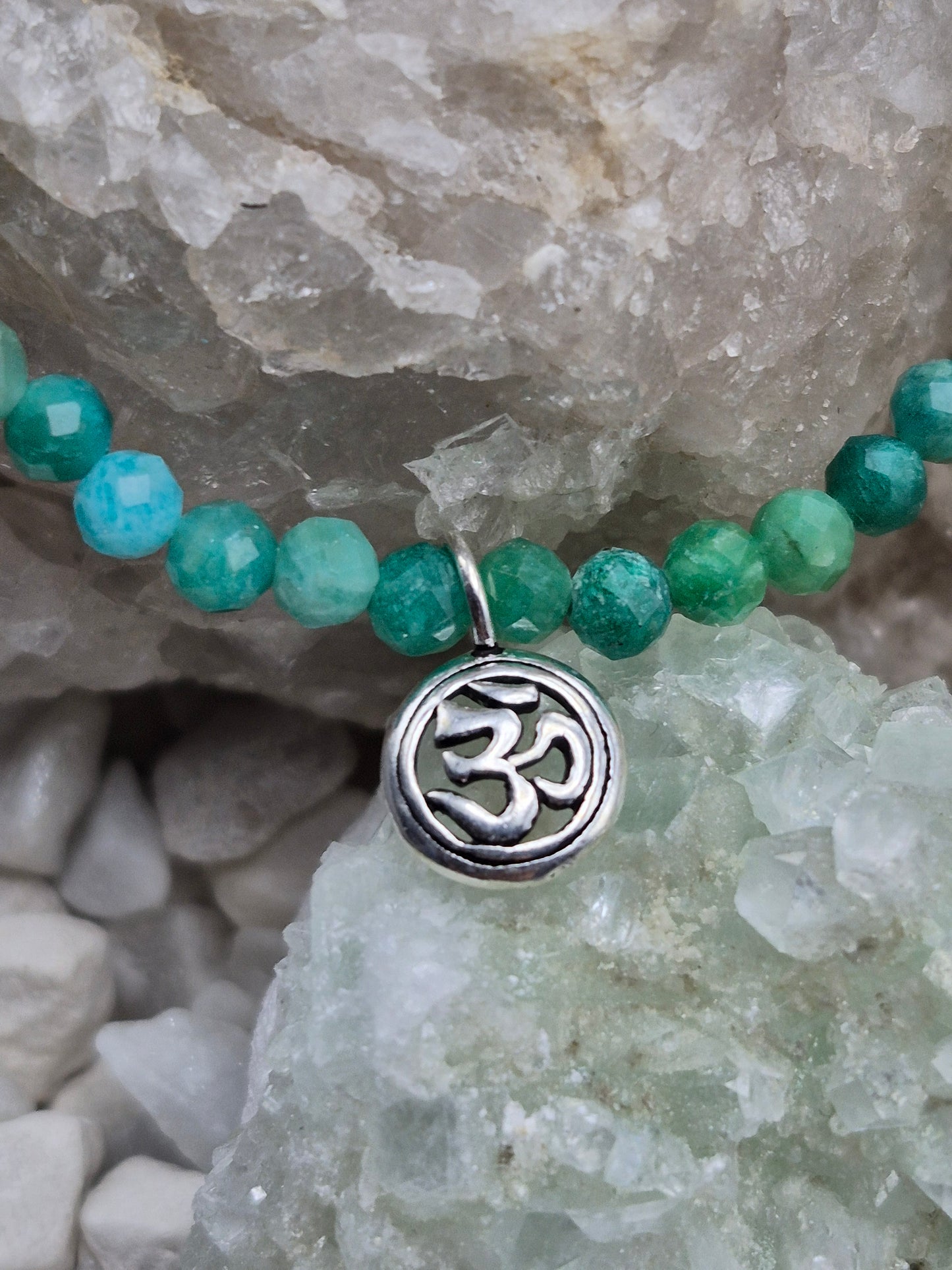 Edelsteinarmband Amazonit mit "OM"-Anhänger, 925 Silber
