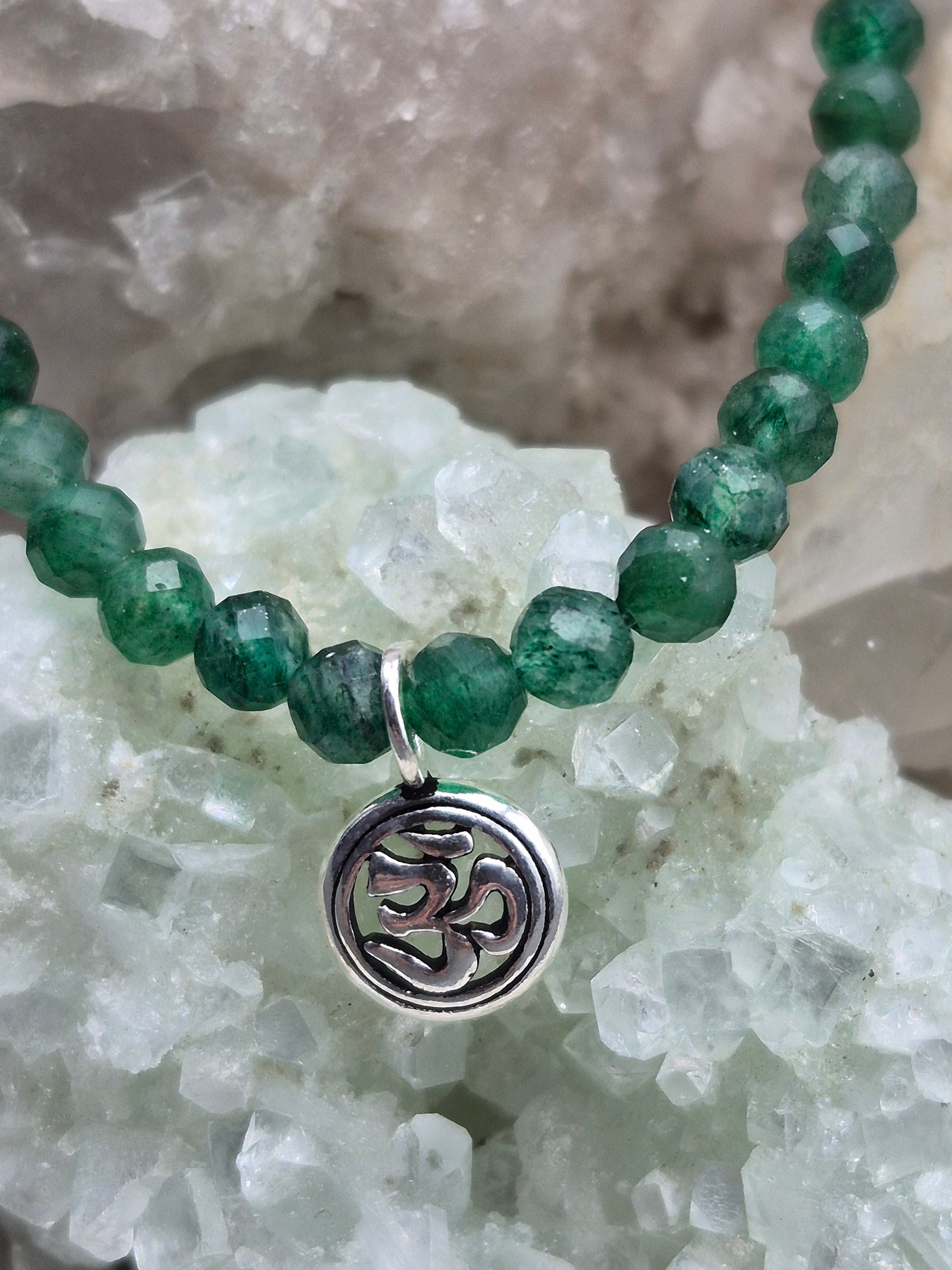 Edelsteinarmband Sternaventurin mit Anhänger OM 925 Sterlingsilber