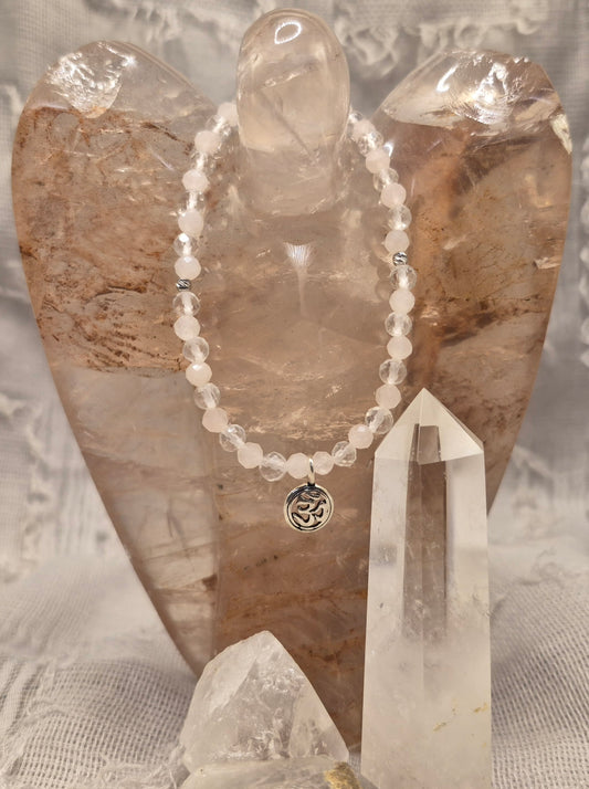 Armband Rosenquarz und Bergkristall, "OM" Silber - Liebe, Harmonie und Klarheit